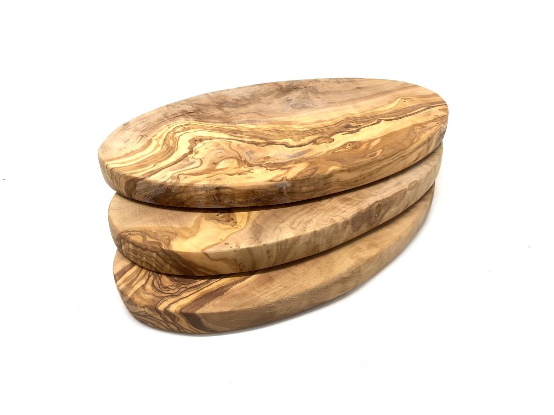 Oval Skärbräda i Olivträ – 25 cm